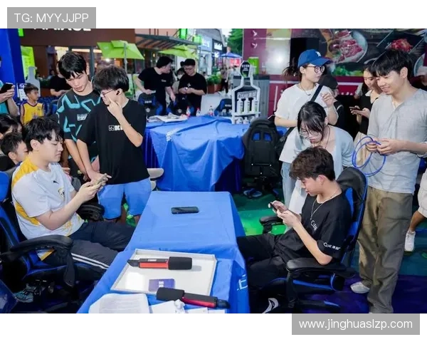 《电竞行业发展迅速 电竞赛事吸引全球观众注目 电竞选手成新兴职业明星》 《电竞行业发展迅速 电竞赛事吸引全球观众注目 电竞选手成新兴职业明星》