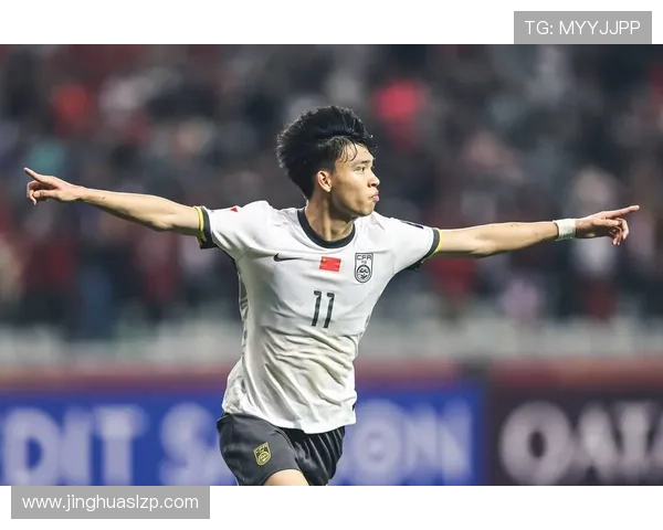 中国足球迎来历史性突破 亚洲杯决赛全力拼搏冲击冠军